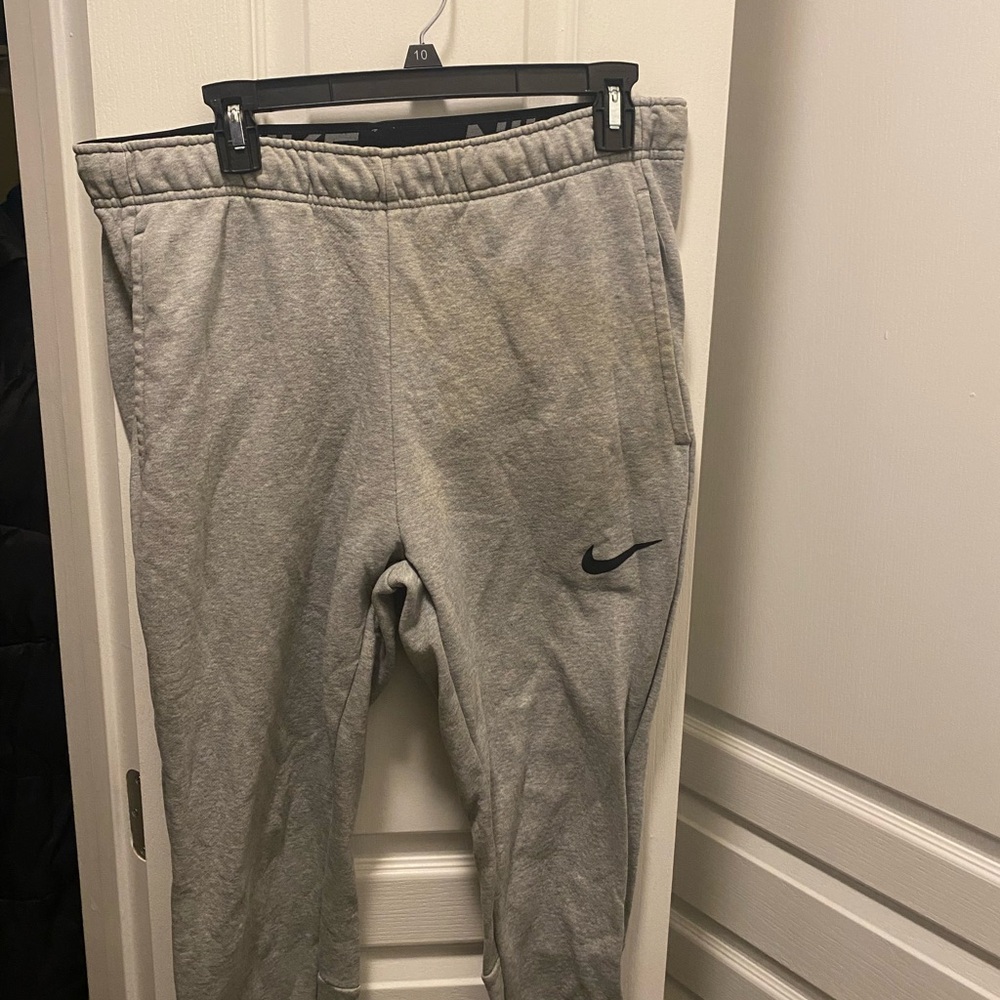 Nike Gray Sweatpants Joggers with Elastic Waistband